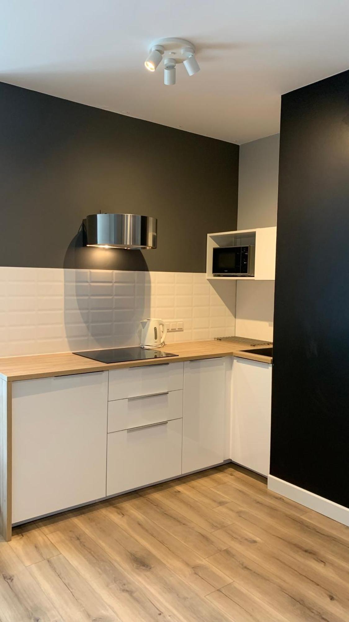 Close To Chopin Airport, Parking, Remote-ready *